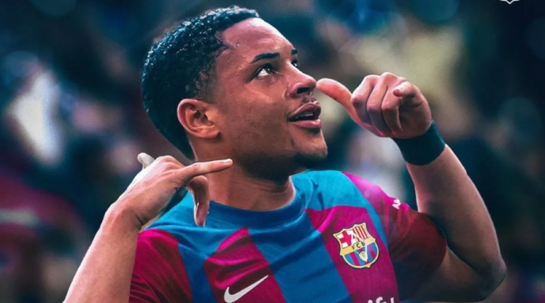 Barcelona define empréstimo de Vitor Roque ao rival Real Betis