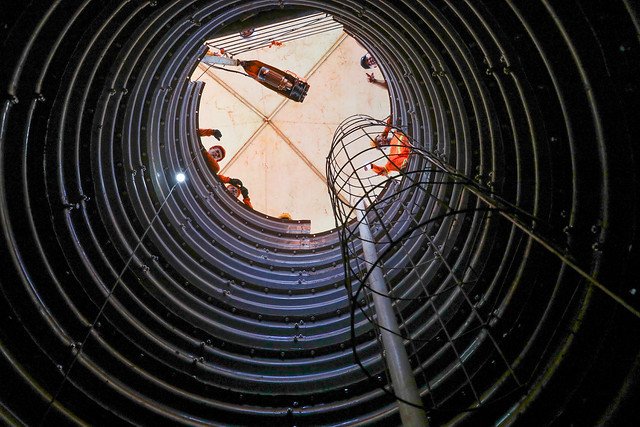 29/11/2024 - Drenar DF: Mais de 100 poços de visita permitiram escavação das galerias