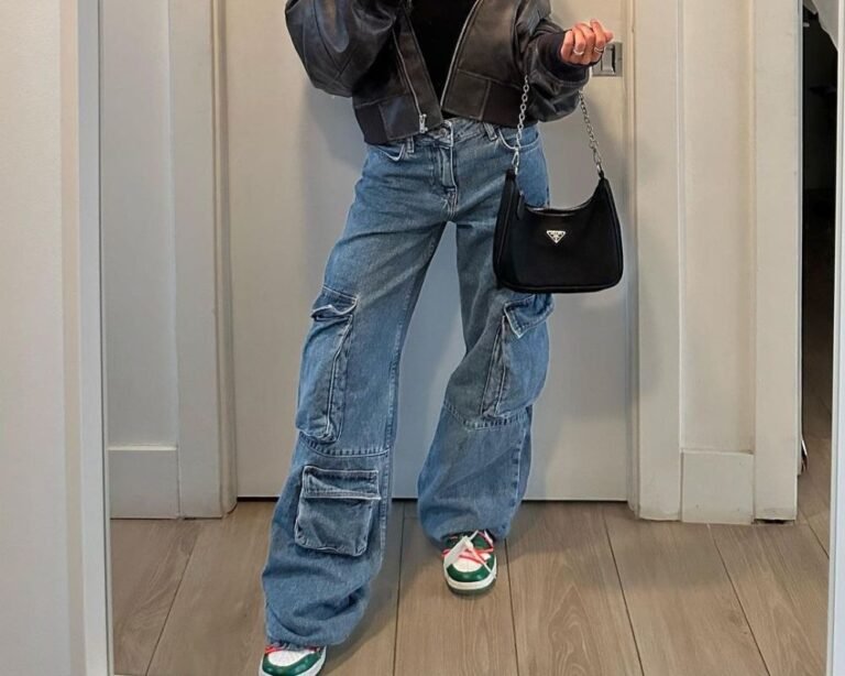 Básica e cool com calça cargo