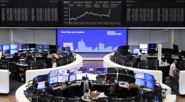 Bolsas da Europa fecham mistas, com cautela por tarifas de Trump