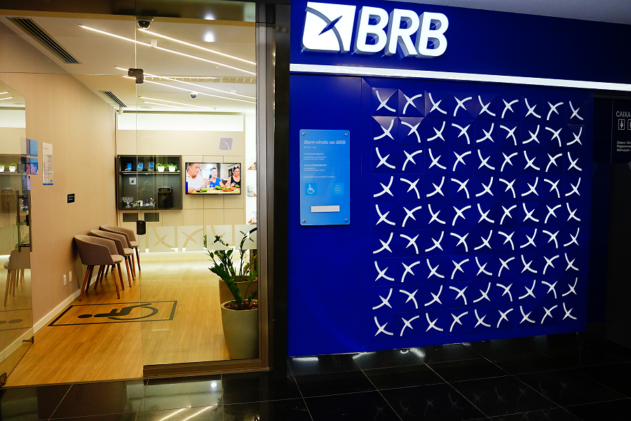 Banco de Brasília lança pagamento de alvarás eletrônicos no 2° Grau com transferência via Pix