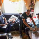 Homem com 105 anos é um dos 5 mil atendidos pelo serviço domiciliar de emissão de identidade no DF