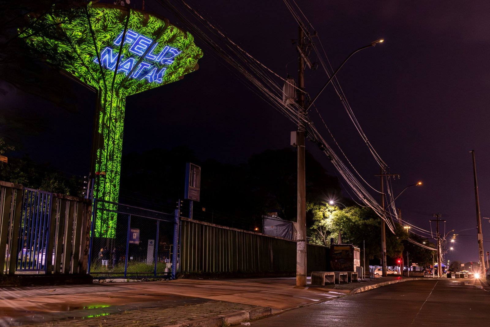 Caixa D’água de Ceilândia ganha projeção especial para o Natal