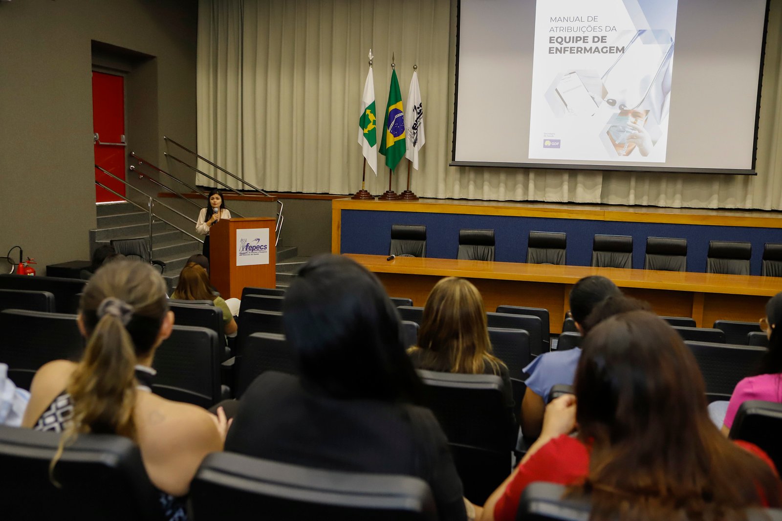 Manual de Atribuições da Equipe de Enfermagem para a rede pública ganha nova edição