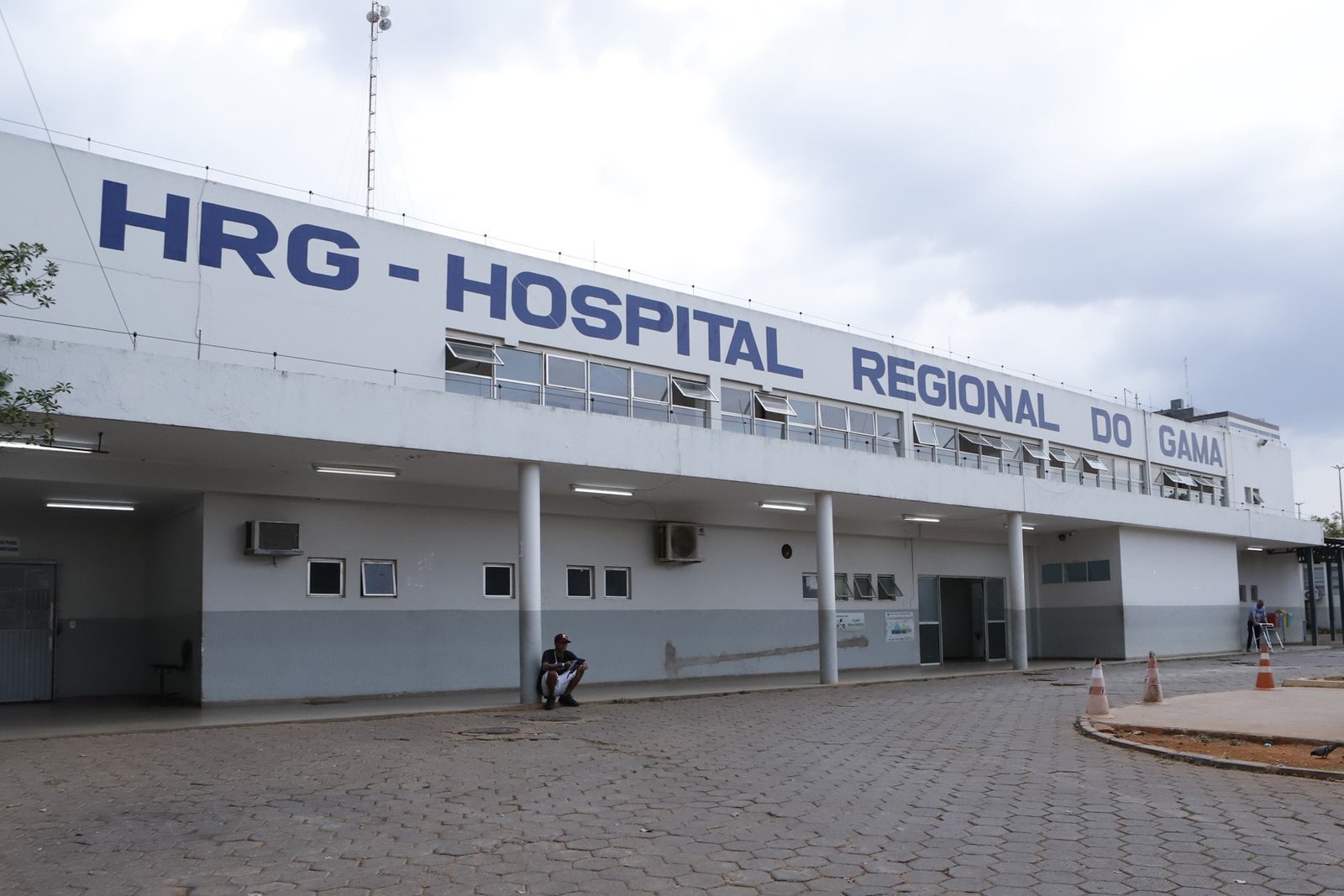 Sistema de ar-condicionado no Hospital Regional do Gama passa por manutenção