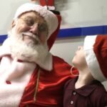 Papai Noel, coral e apresentação de balé animam as crianças atendidas pelo HCB