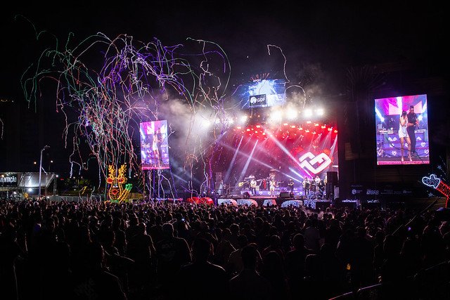 28/12/2024 - Show de Mari Fernandez reúne 20 mil pessoas na primeira noite da festa de fim de ano na Torre de TV