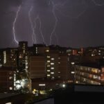 Tecnologia contribui para reduzir impactos de raios na rede elétrica do DF