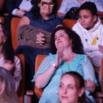 Brasilienses celebram noite no Teatro Nacional com apresentação de Almir Sater