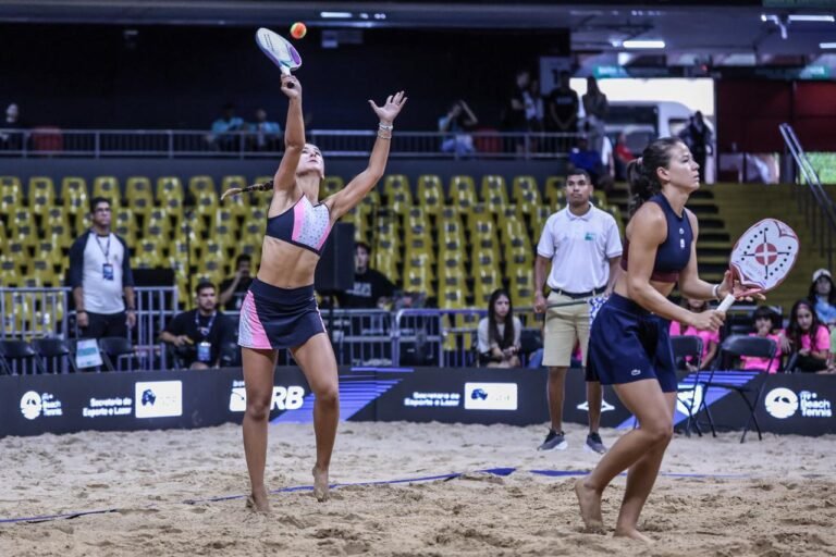 Brasileiros se classificam para as semifinais do ITF Beach Tennis Finals em Brasília