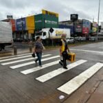 Agentes de trânsito promovem ação educativa no centro de Taguatinga