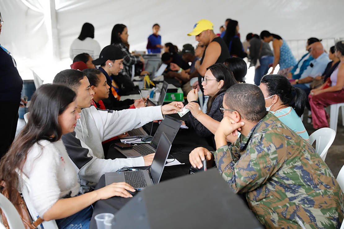 Saúde Mais Perto do Cidadão – Minha Saúde leva consultas e exames para a população de Sobradinho II 