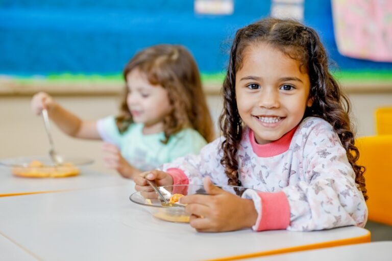 Férias escolares: veja como manter alimentação saudável das crianças