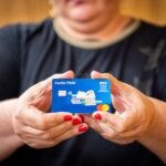 Coordenações regionais de ensino começam a receber cartão do Programa de Descentralização Administrativa e Financeira