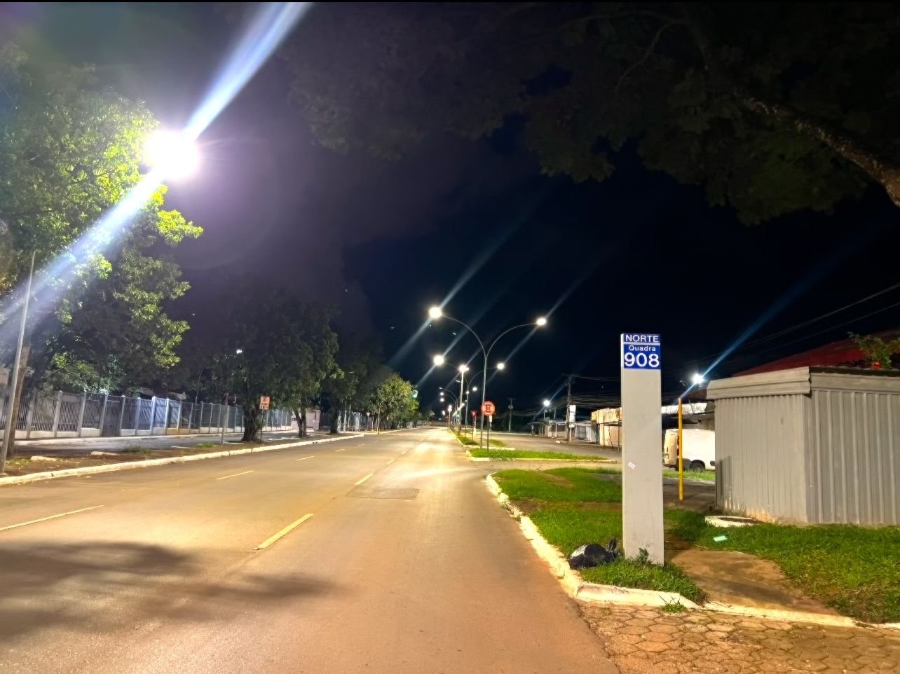 Asa Norte já recebeu 1.172 luminárias em janeiro deste ano