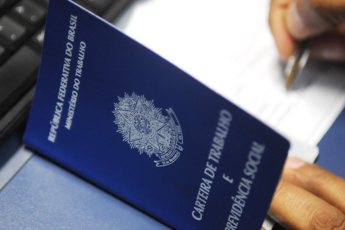 Agências do trabalhador oferecem 292 vagas de emprego nesta terça-feira (18)