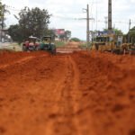 Obras na DF-020, em Planaltina, entram na fase de terraplanagem e já têm trechos concluídos