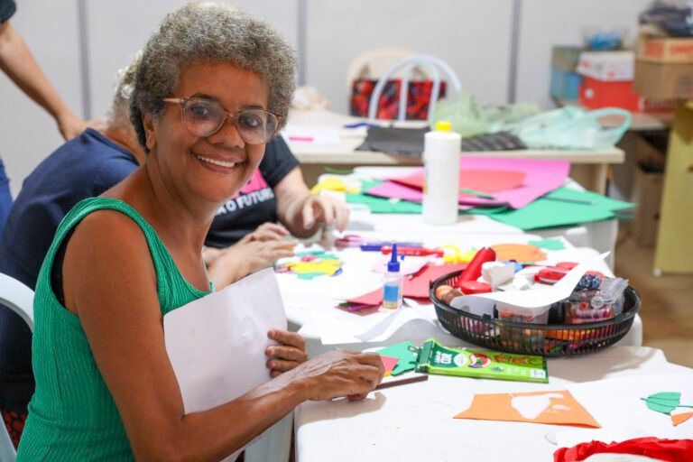 Olhar Para o Futuro: Projeto mulheres desenvolve atividades infantis para filhos e netos