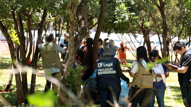 21/02/2025 - Mais de 40 pessoas em situação de rua são atendidas em ação de acolhimento do GDF