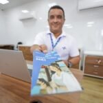 Unidade móvel do Sebrae-DF auxilia comerciantes da Rodoviária do Plano Piloto a se formalizarem