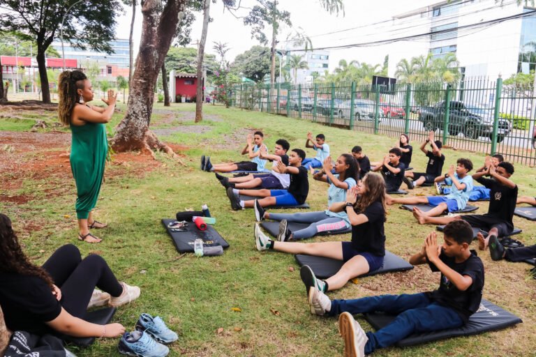Projeto no CEF Caseb une teatro e dança como incentivo à aprendizagem