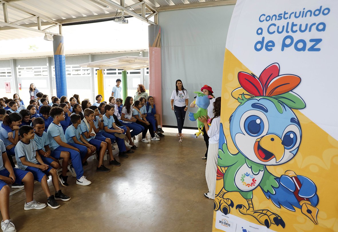 Projeto Construindo a Cultura de Paz chega ao CEF Queima Lençol para transformar o ambiente escolar