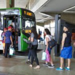 Transporte gratuito e segurança reforçada: Carnaval do DF levou 700 mil pessoas às ruas