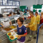 Oferta dos restaurantes comunitários cresce 34% com novas unidades e três refeições