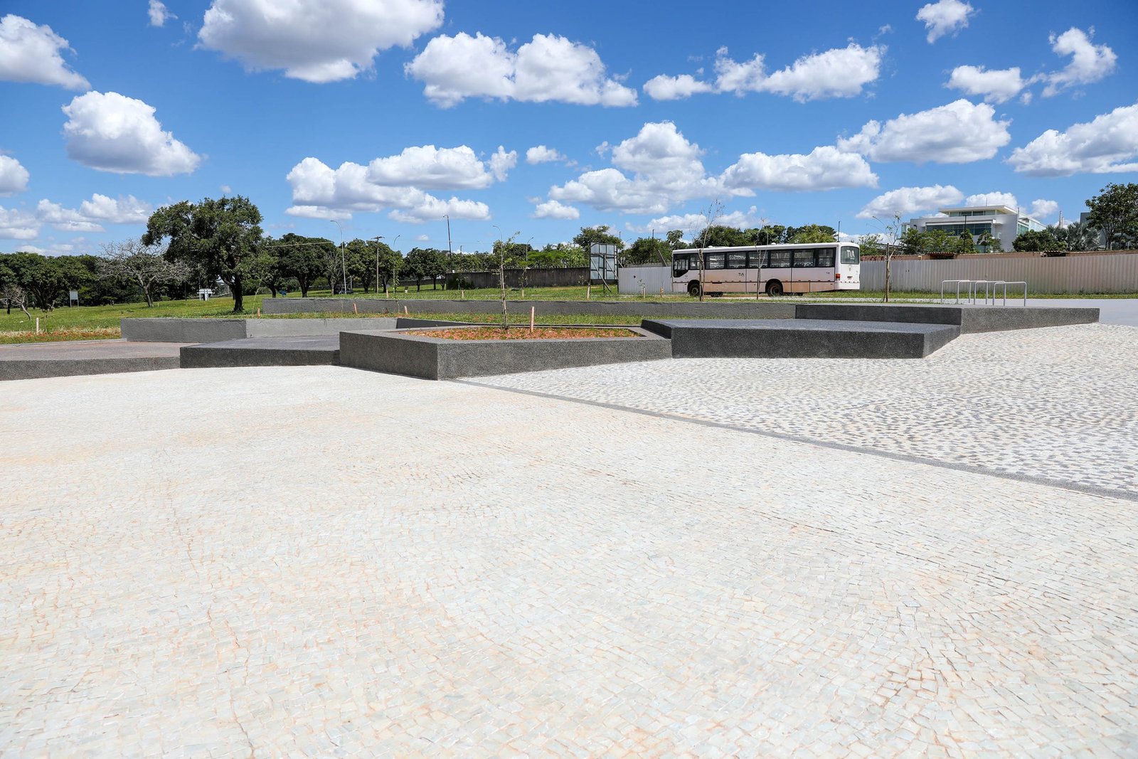 Drenar DF: Praça Internacional da Paz terá pontos para food truck e estacionamento