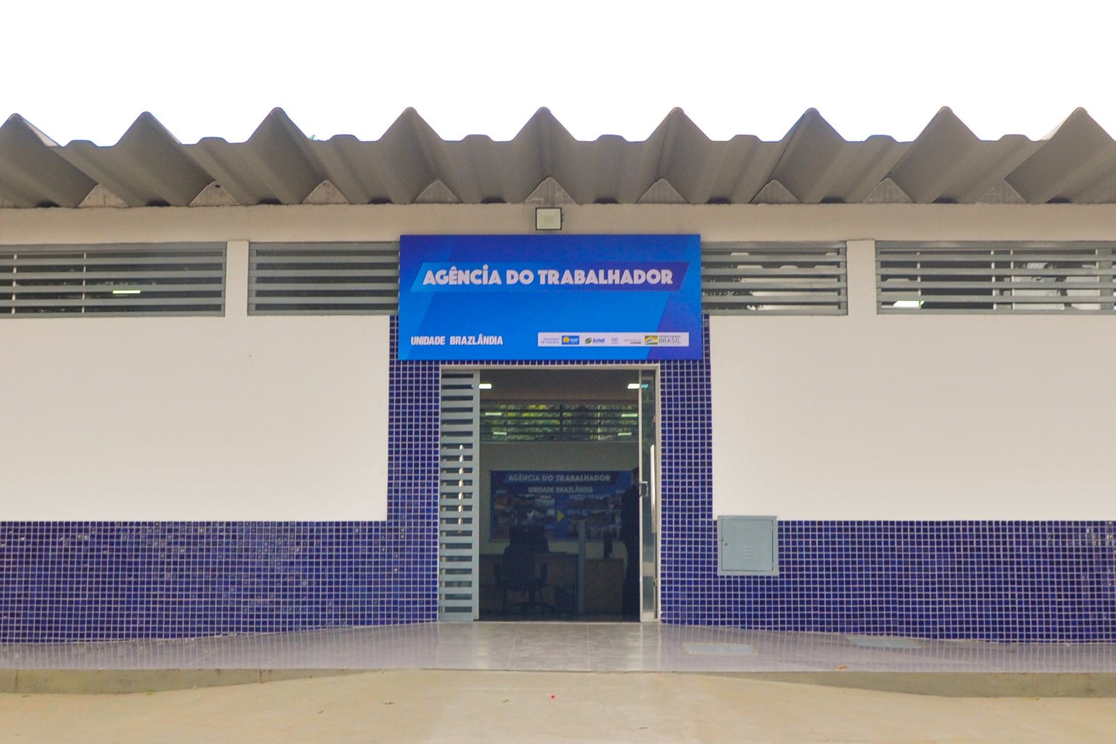 Abril começa com 593 vagas de emprego disponíveis nas agências do trabalhador