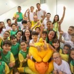 Em noite emocionante, pacientes do Hospital da Criança de Brasília entram em campo com as seleções do Brasil e da Colômbia