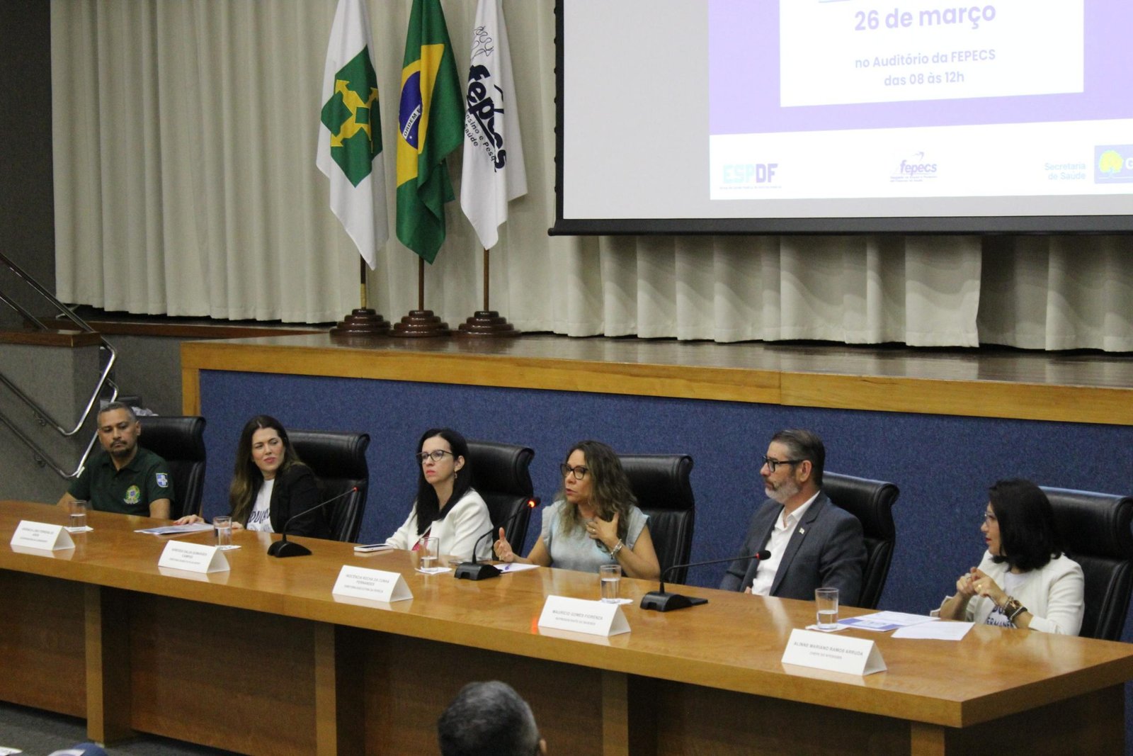 Profissionais da saúde participam do 1º Fórum de Treinamento em Serviço