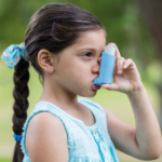 Especialista alerta sobre principais sintomas de asma na infância