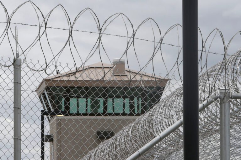 A Califórnia interrompe a liberdade condicional médica, envia vários pacientes críticos de volta à prisão