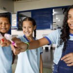 Estudantes aprendem sobre higiene bucal em ação do programa Saúde na Escola