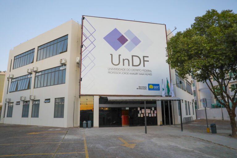 UnDF amplia bolsas de iniciação científica para estudantes de graduação