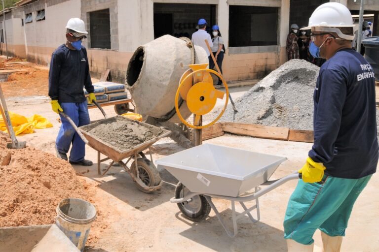 Agências do trabalhador oferecem 946 vagas de emprego nesta quinta-feira (10)