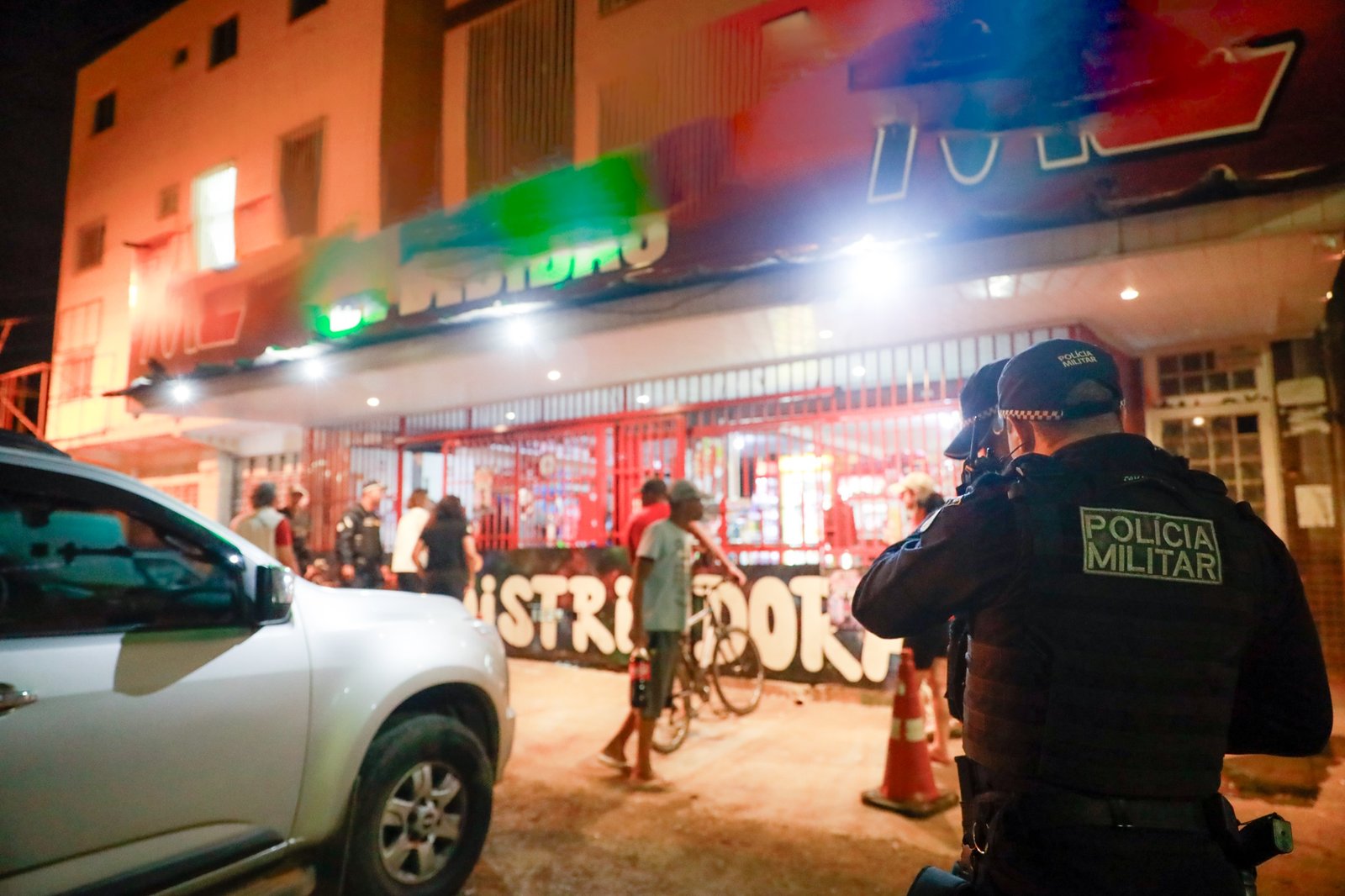 Operação reforça fiscalização de horário de funcionamentos de distribuidoras