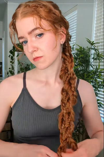 Tiktoker Gingersnark recria uma trança usada por Ciri no Witcher que envolve quatro tipos de tranças