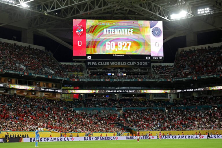 Mundial de Clubes larga com 0 a 0 que podia ter sido 4 a 3 – 15/06/2025 – O Mundo É uma Bola