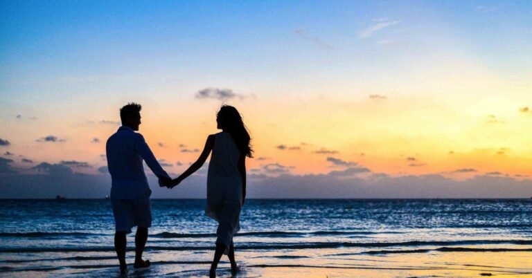 Lacunas de idade nos relacionamentos: qual parceiro é mais feliz?