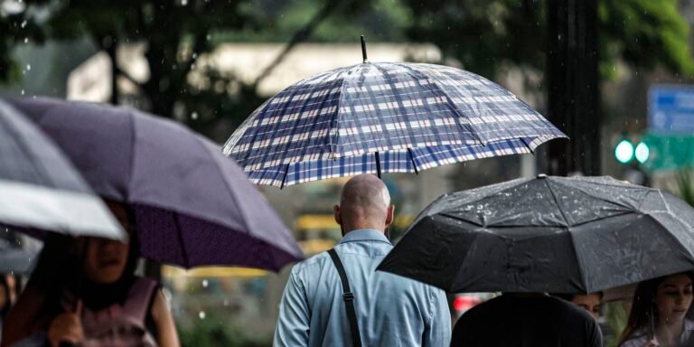 Tempestade deixa 129 mil clientes sem luz na grande São Paulo