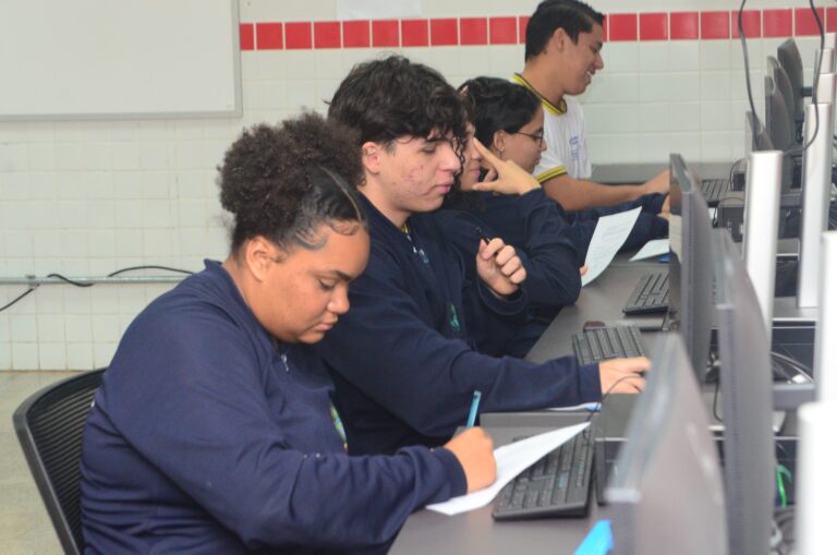 Alunos das Escolas do Futuro de Goiás podem ser contemplados com Bolsa Profissionalizante – Portal Goiás