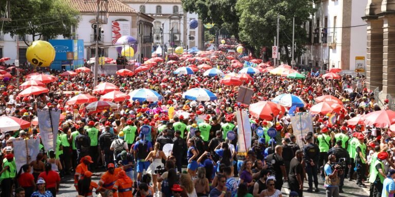 Carnaval teve menos furtos e roubos de celulares, diz governo do Rio
