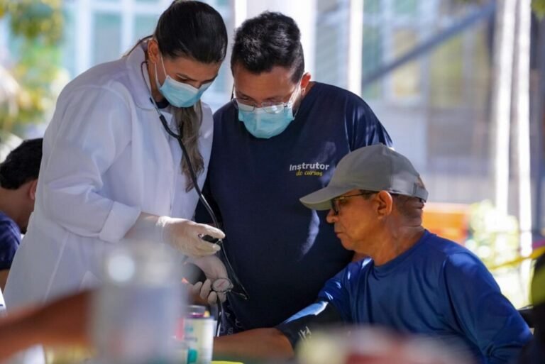 Saúde abre processo seletivo temporário para contração de enfermeiros e técnicos de enfermagem – Portal Goiás