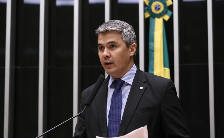 Comissão aprova projeto sobre atenção a crianças e jovens com deficiência ou enfermidade – Notícias