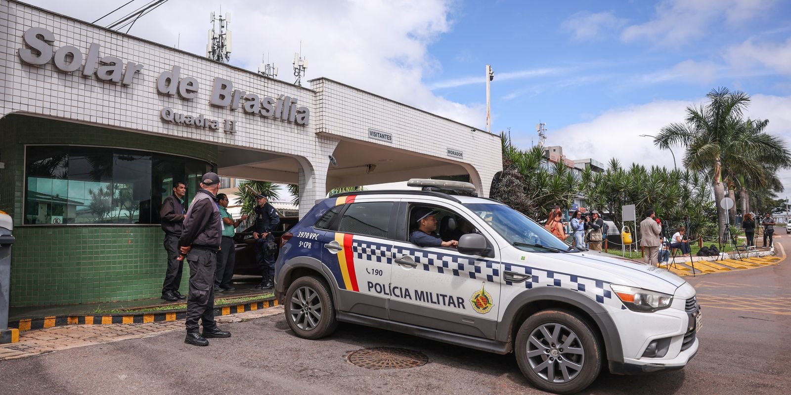 Moraes mantém restrições na prisão domiciliar de Bolsonaro