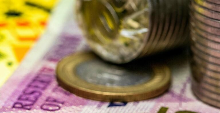 consumo cresce, mas crédito e cenário externo preocupam