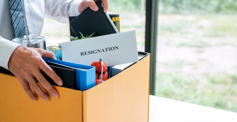 Programa de demissão voluntária PDV avança nas empresas