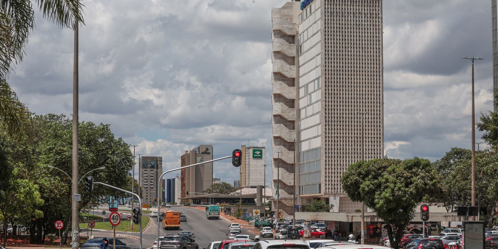 MPDFT contesta lei que utiliza imóveis públicos para salvar o BRB